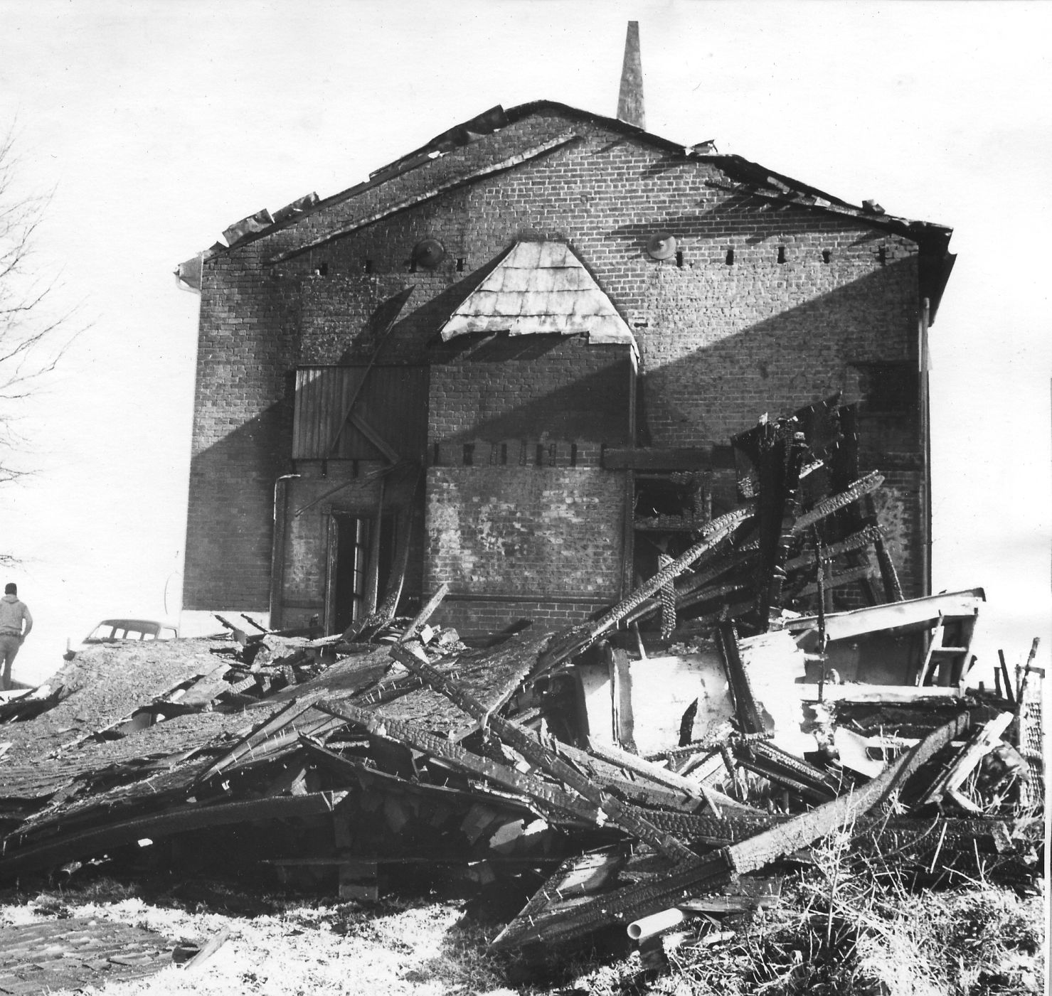 19770301_lna_news_firearchive_p54